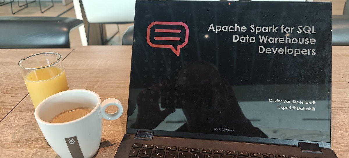 Oli_VSteenlandt's tweet image. #SQLBits day 3!

Ready for my session at 10:00 BST.
Join me in room 6 if you want to learn about #ApacheSpark for #SQL Data Warehouse Developers