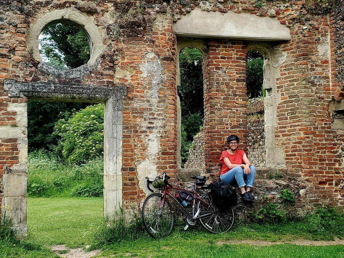 UHertsResearch's tweet image. 🚲 It’s #Red4Research2025 day! Leisha’s off on her #Red4Research Ride across campus and beyond to showcase incredible research; from labs to local partners. We’re celebrating research in all its forms 🙌 Follow for updates!