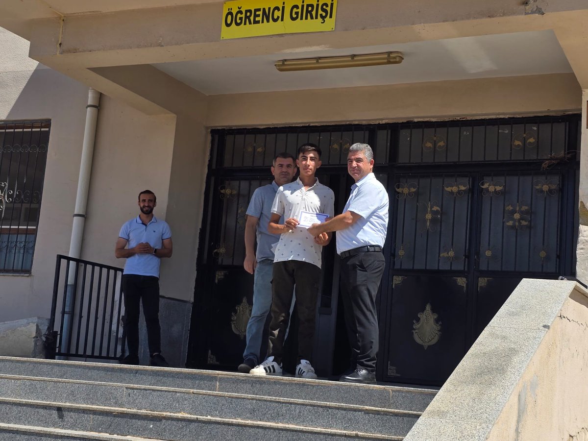 Ahi Evran Mesleki ve Teknik Anadolu Lisesi (@mtalevran) on Twitter photo Ben Her Yerde Varım projesinde gayretli ve özverili çalışmalarda bulunan öğrencilerimiz, Okul İdaresi tarafından ödüllendirildi.
<a href="/sanliurfammem63/">Şanlıurfa İl Milli Eğitim Müdürlüğü</a>
<a href="/Hilvan_MEM/">Hilvan İlçe Milli Eğitim Müdürlüğü</a>
<a href="/Alicelik7363/">Ali ÇELİK</a> Ben Her Yerde Varım projesinde gayretli ve özverili çalışmalarda bulunan öğrencilerimiz, Okul İdaresi tarafından ödüllendirildi.
<a href="/sanliurfammem63/">Şanlıurfa İl Milli Eğitim Müdürlüğü</a>
<a href="/Hilvan_MEM/">Hilvan İlçe Milli Eğitim Müdürlüğü</a>
<a href="/Alicelik7363/">Ali ÇELİK</a>