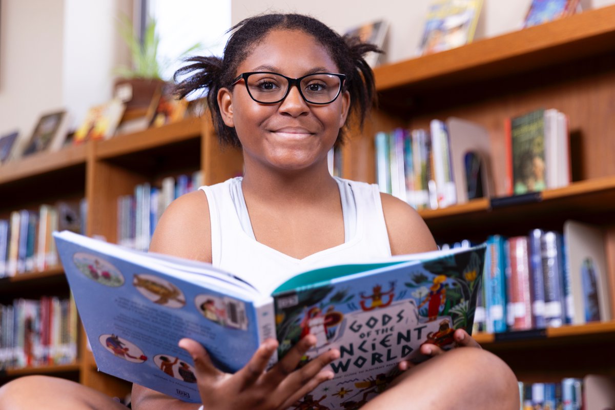 OmahaPubSchool's tweet image. There's ONE Wednesday left this summer to check out books from participating Omaha Public Schools libraries. Find a location near you: ops.org/summerreading