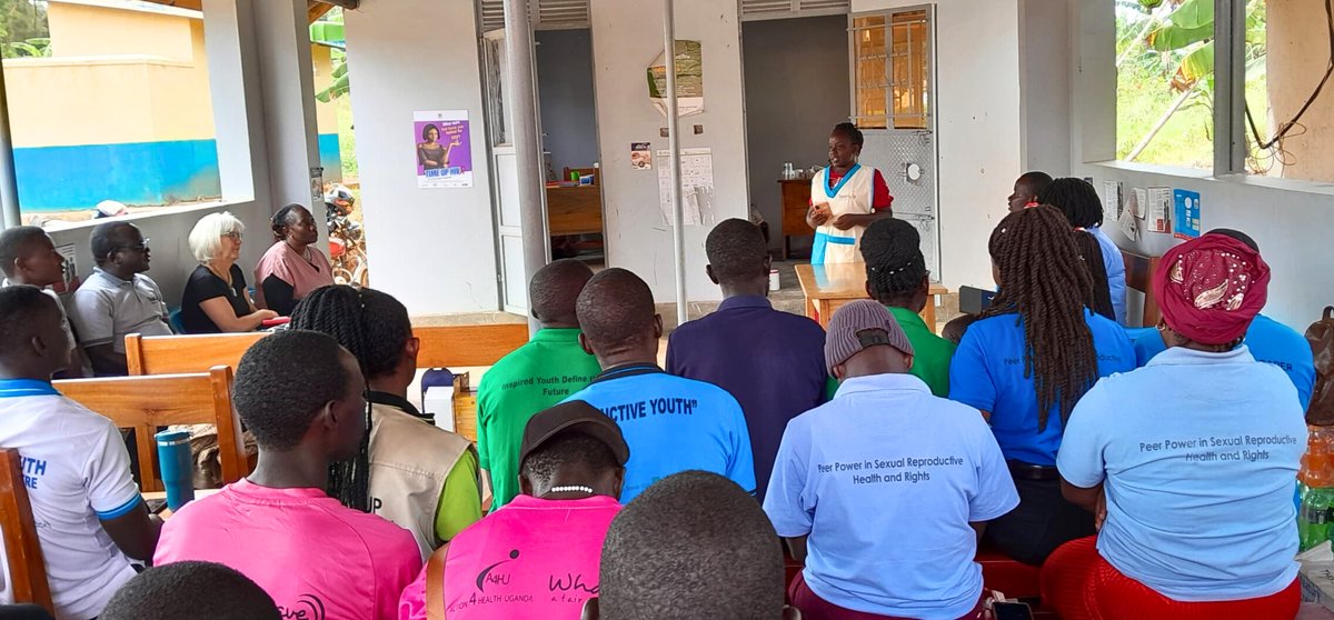 TeamUpUG's tweet image. This week, we were honored to have @Angela Bähr, Chief Program Officer @DSW_Intl. She met youth leaders & health workers involved in our #SRHR work. She held strategic meetings & planted a tree at a youth-friendly corner!
#YouthLeadership #GenderEquality #CrossSectorCollaboration