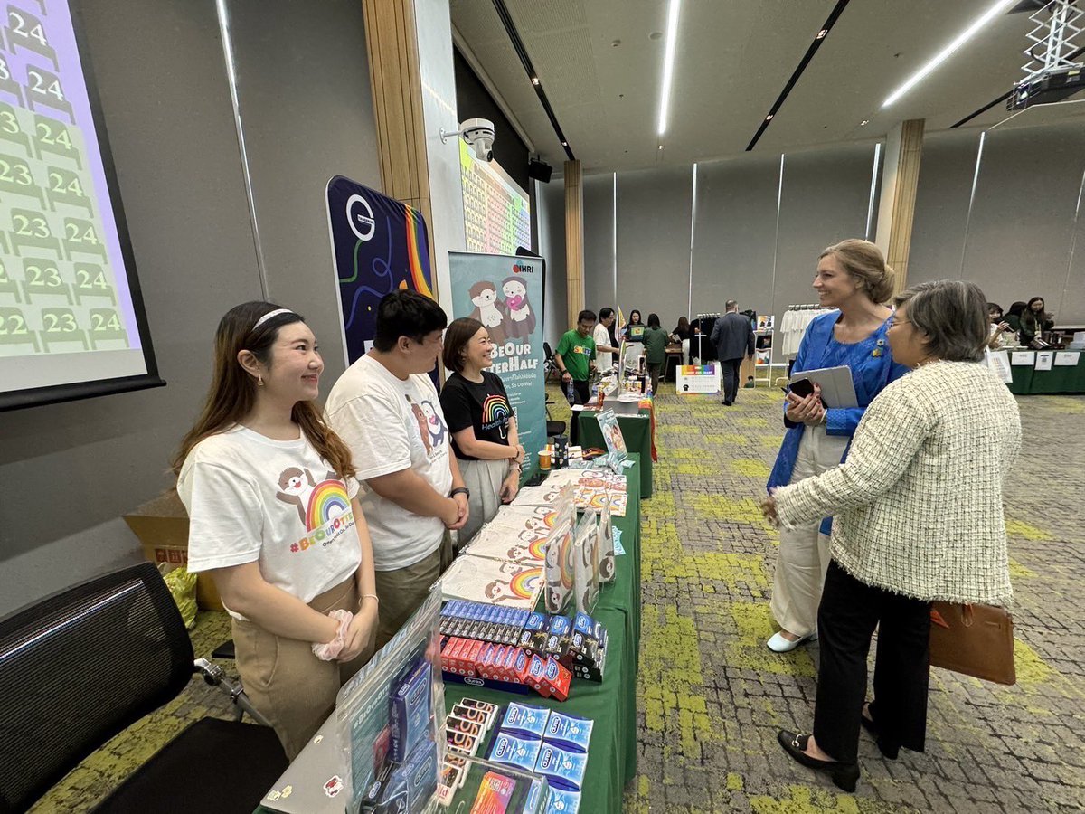United Nations in Thailand สหประชาชาติในประเทศไทย (@unthailand) on Twitter photo Today at #DiverCityDay2025, an annual event by @BigC_TH with <a href="/UNAIDS_AP/">UNAIDS Asia Pacific</a>, we reaffirmed the UN’s support to Thailand’s journey toward equity & inclusion. From Pride Clinics to anti-discrimination efforts, we work with public & private sectors to turn “intention into action.”🌈 Today at #DiverCityDay2025, an annual event by @BigC_TH with <a href="/UNAIDS_AP/">UNAIDS Asia Pacific</a>, we reaffirmed the UN’s support to Thailand’s journey toward equity & inclusion. From Pride Clinics to anti-discrimination efforts, we work with public & private sectors to turn “intention into action.”🌈