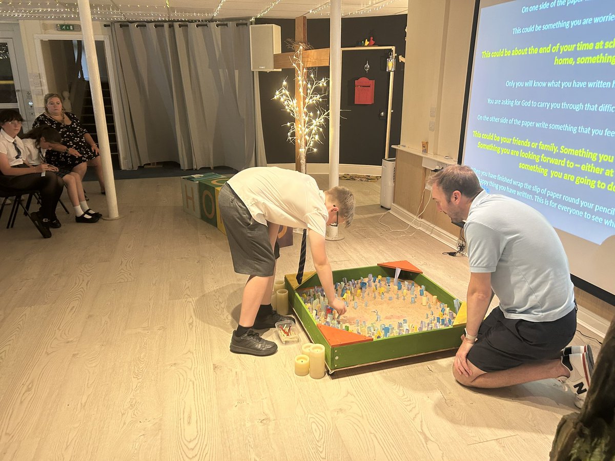 Miss Clegg ✨ (@miss_c_23) on Twitter photo To end the retreat, our Year 6 children engaged in a meaningful reflection, contemplating how God is always by our side. They expressed their blessings and worries, offering them in heartfelt prayer. A beautiful way to end the day! ✝️🕯️Thank you to Fr Simon and <a href="/AnimateYouth/">Animate Youth</a> To end the retreat, our Year 6 children engaged in a meaningful reflection, contemplating how God is always by our side. They expressed their blessings and worries, offering them in heartfelt prayer. A beautiful way to end the day! ✝️🕯️Thank you to Fr Simon and <a href="/AnimateYouth/">Animate Youth</a>