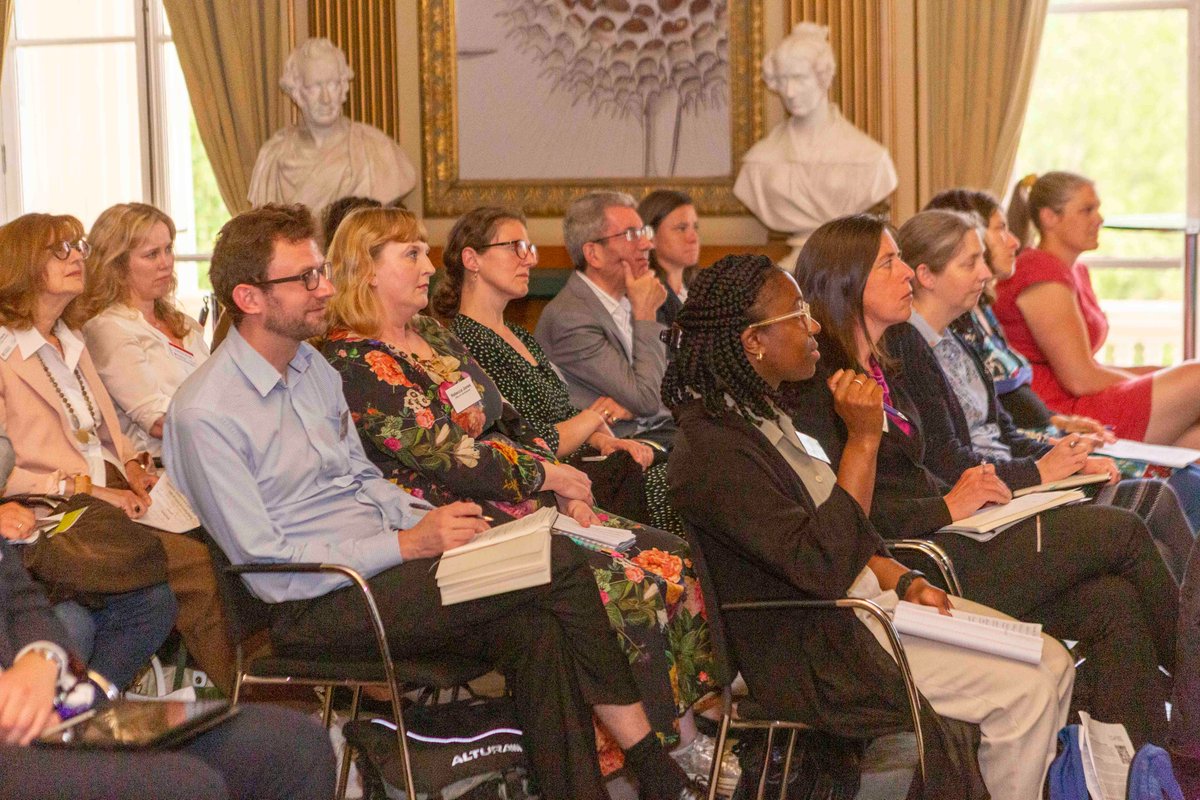 CSciPol's tweet image. 🕙 Registration for the #csapconference2025 closes 10am on Monday!
Join us on 24 June at to explore evidence-informed policy on:
🌍 Net zero
🗣️Disinformation
🧠Mental health
🏠Housing
🦠Pandemic emergencies
💡Innovation
🔗 Agenda & register: shorturl.at/MVzxP