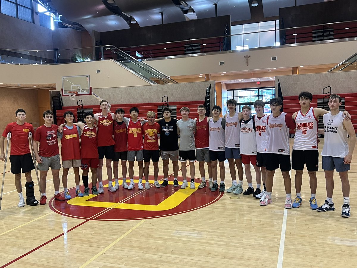 Chaminade_Hoops's tweet image. Great first week of camp and summer open gym in the books! 20 more weeks to get better until the season officially starts….
Spots still open for the week of 6/30 for rising 7-9th graders at camp - if interested sign up on our website