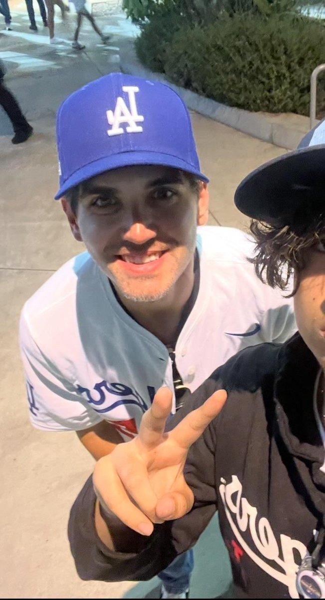 san🗡️ MCRLDN tweet media