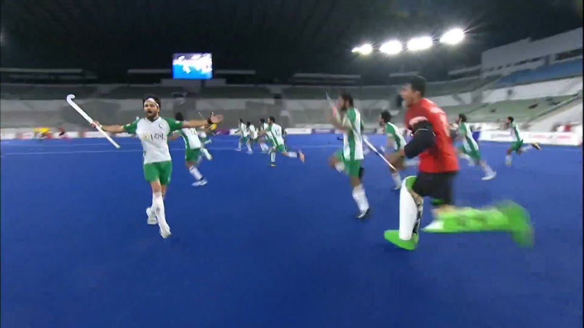 DoctorofCricket's tweet photo. 𝗣𝗮𝗸𝗶𝘀𝘁𝗮𝗻 𝗗𝗘𝗙𝗘𝗔𝗧𝗦 𝗙𝗿𝗮𝗻𝗰𝗲:
Congratulations Pakistan for reaching into the Final
#PAKvsFRA #Hockey https://t.co/whcPEDBqJg