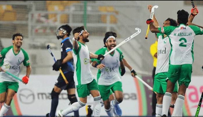 NadeemfParacha's tweet image. After being 2 goals down against France, Pakistan comes back to make it 3-3 and then wins the shootouts 4-2 to roar into the FIH Nation’s Cup final. Brilliantly done, guys.
For over a year now, this team has shown great character and fighting spirit.