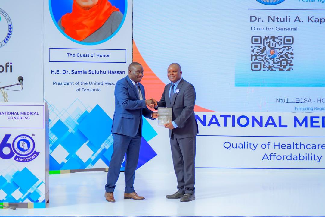 Ntuli Kapologwe tweet media