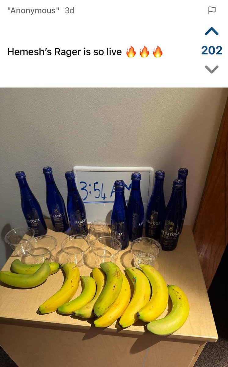 hemeshch's tweet image. peak freshman year behavior was cramming a 100 people in my single room and throwing an ashton hall themed rager
