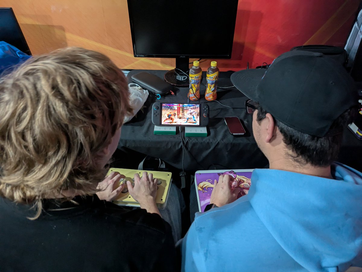 Some deadly serious Street Fighter 6 on Switch 2 is happening at Friday Night Fights this week.
<a href="/FreeserFGC/">Freeser</a> vs <a href="/WaifuSticks/">✨ W S T X ✨</a>