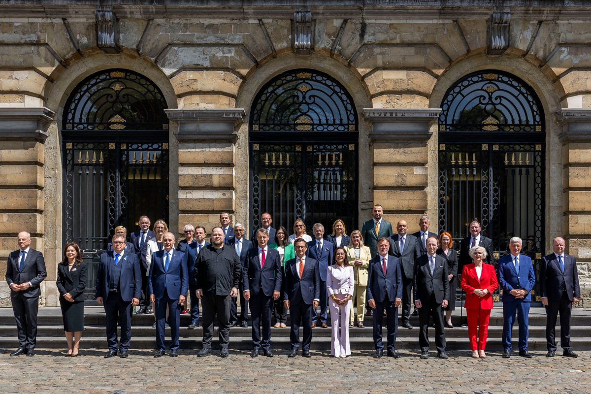 In #Brussels 🇧🇪, 32 Allied parliamentary leaders urged an ambitious agenda for the upcoming #NATOsummit in the Hague. At #NATOPA Parliamentary Summit, the lawmakers called for:
🔹Robust defence investment 
🔹Urgent ramp-up of defence industry and technology leadership 
🔹Greater