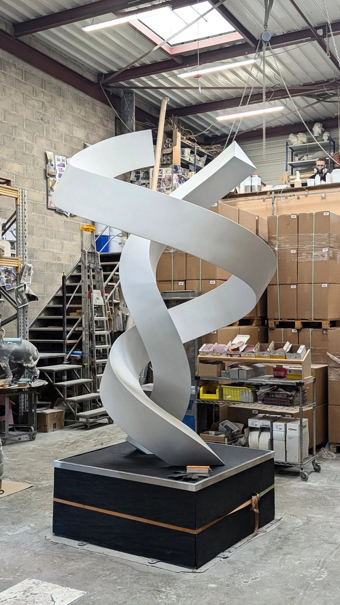 Julien_Espagnon's tweet image. From 3D generative sculpture to 3 meters physical sculpture
