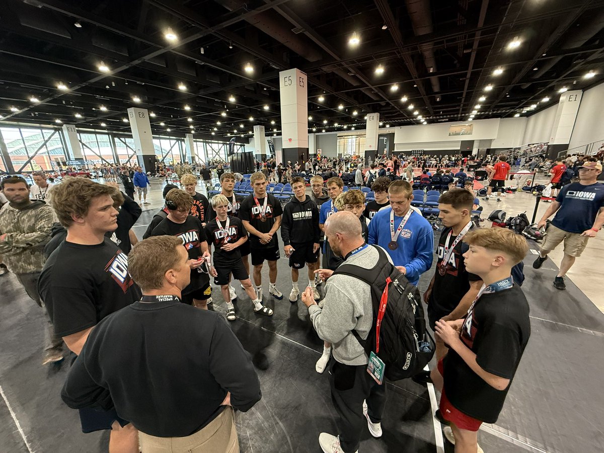 Junior Boys finish 7th in Greco! Today begins freestyle! 

#iowausawrestling