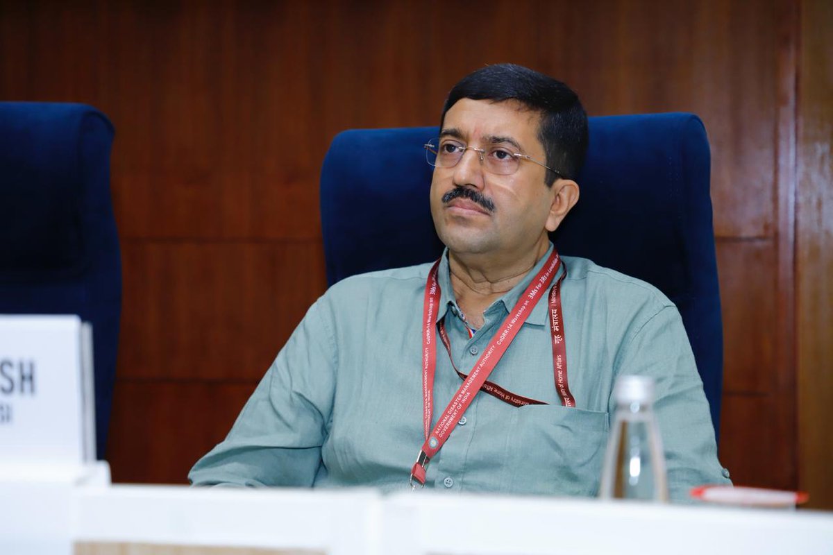 ndmaindia's tweet image. The workshop had an amalgamation of leading experts and their expertise to discuss innovative strategies for 3Ms (Mapping, Monitoring &amp;amp; Mitigation) to strengthen 3Rs (Risk Assessment, Rapid Response &amp;amp; Robust Recovery).
#NDMA #CoDRR14 #LandslideRisk #DisasterManagement