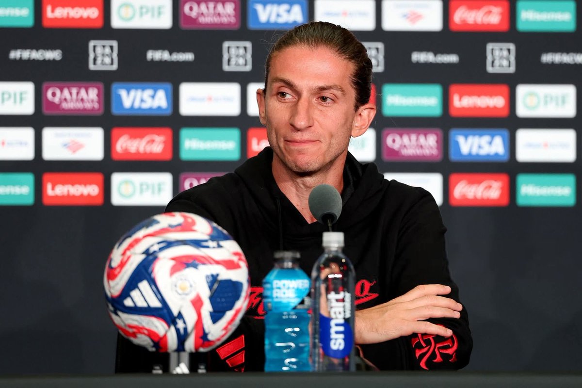 FILIPE LUIS [Flamengo manager]:
 "I have incredible memories of Chelsea, of my time in London, that I spent at that incredible club. I had the opportunity to win the Premier League with the whole squad and with Mourinho, as well as the League Cup, so two titles in one season, and