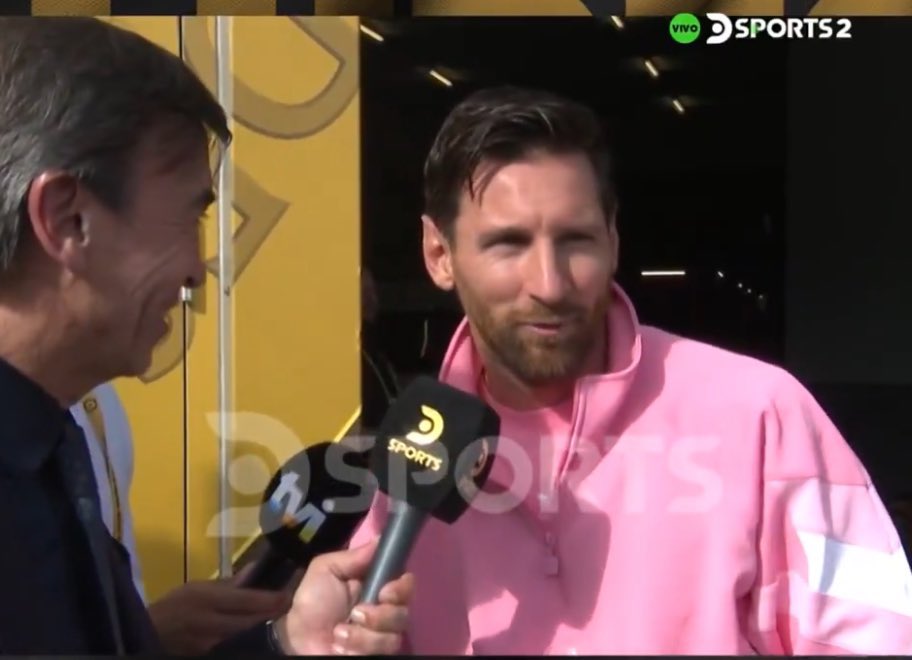 🚨Mascherano, Messi’nin maçı sakat haliyle oynadığını açıkladı.

Messi’ye sakatlığı sorulduğunda: “Bugün uyluk kasım beni rahatsız etti ama daha önce de yaşadığım bir sorun ve onunla iyi başa çıkıyorum.”