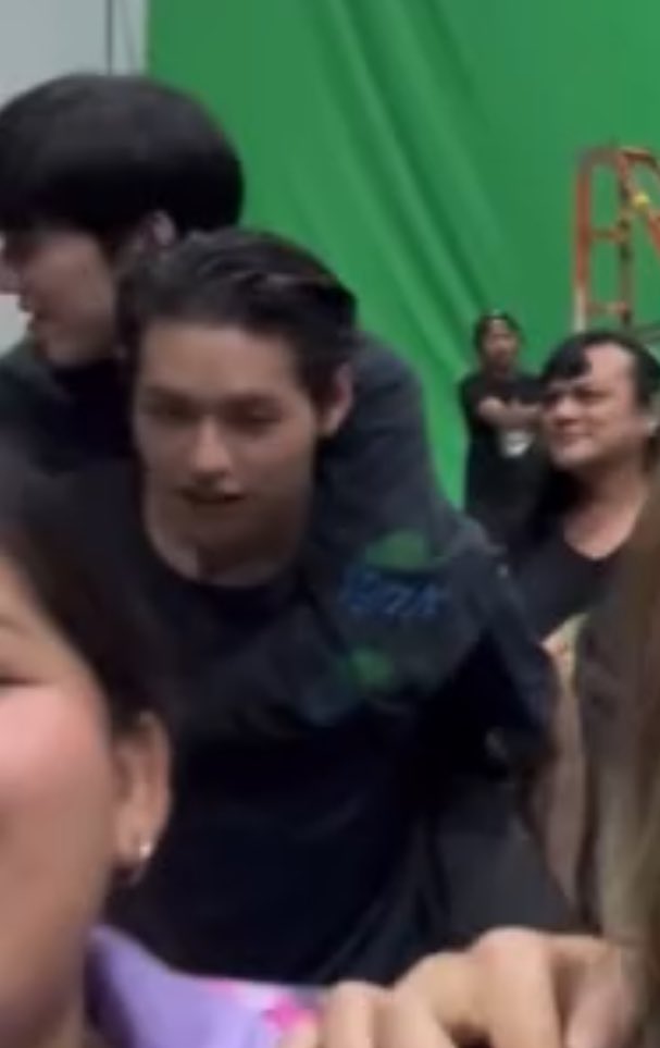 muffinp🧁 tweet media