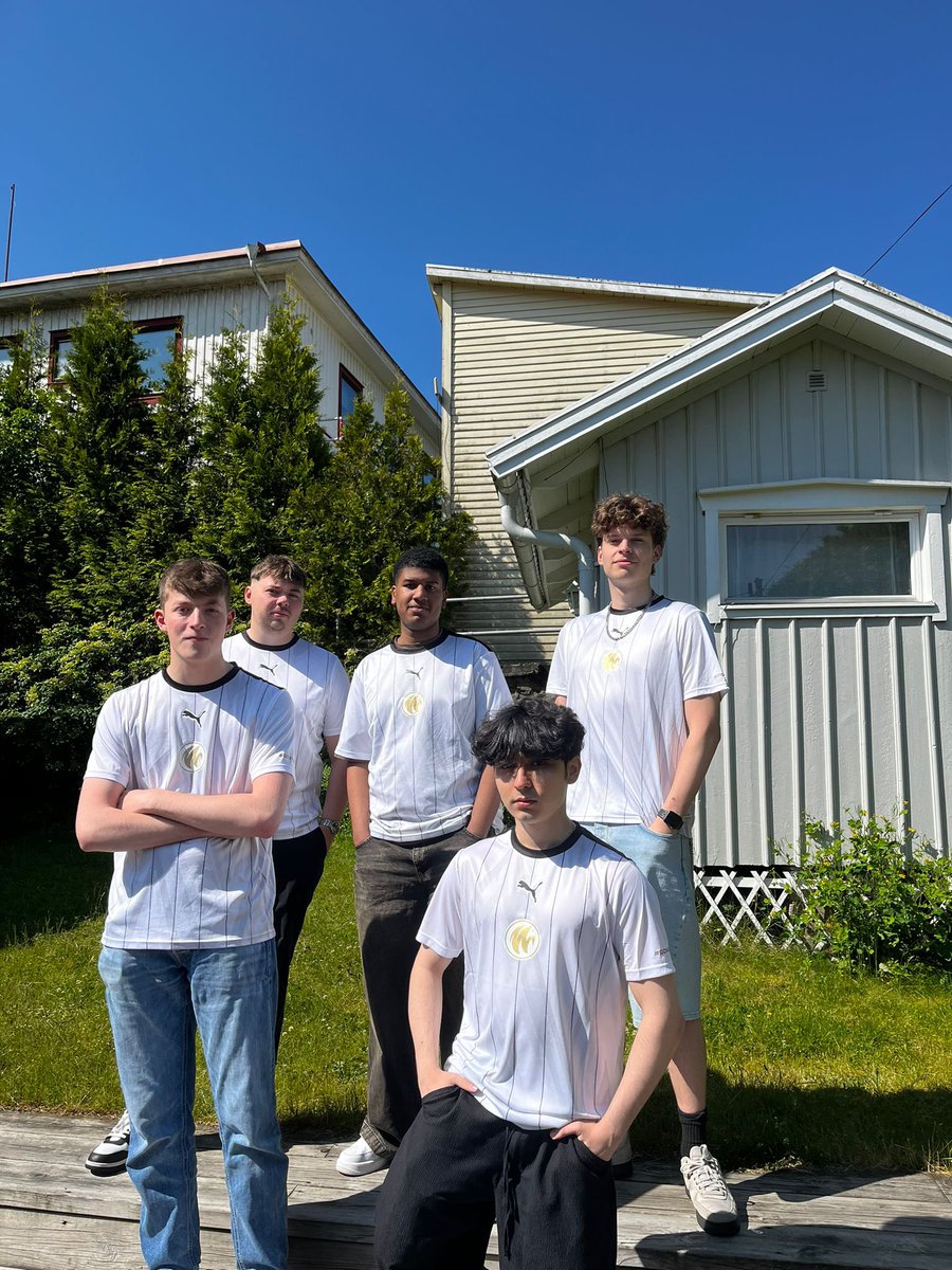 Had a fun time time at <a href="/glitchedSE/">GlitchedSE</a> even though the result wasn’t what we hoped for, I’m very grateful for the opportunity and experience <a href="/WYLDE_gg/">WYLDE⚡️</a> gave me.