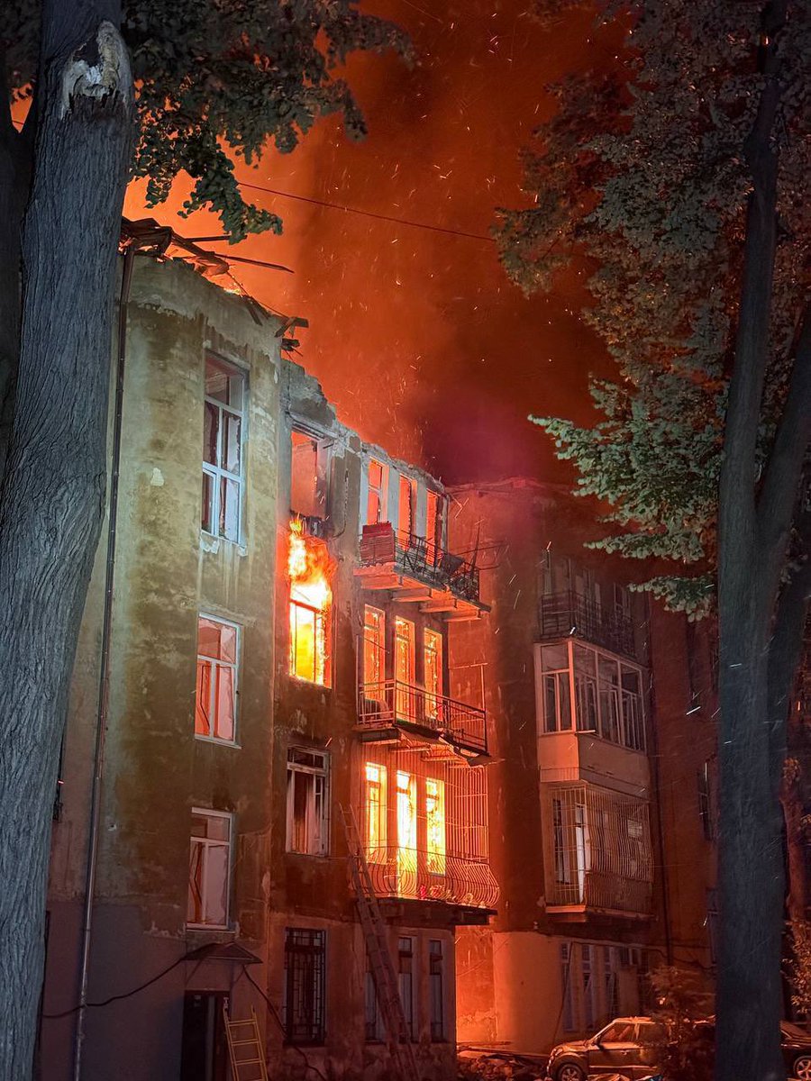 Cette nuit des drones ont frappés Odesa et Kharkiv.  
La Russie poursuit sa terreur délibérée contre les civils.
Elle doit recevoir une réponse forte: pression maximale, sanctions renforcées, un coup direct porté à sa machine de guerre.
C’est ainsi que des vies seront sauvées.