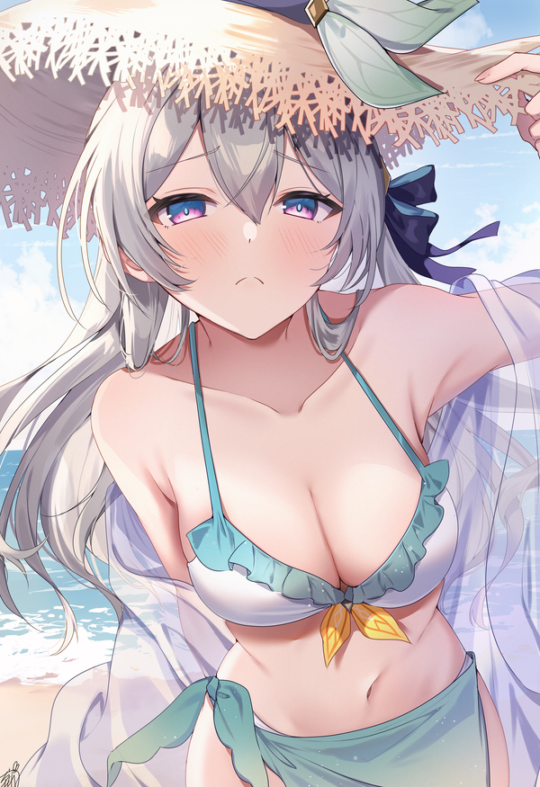 暑いからホタルの水着でもみて