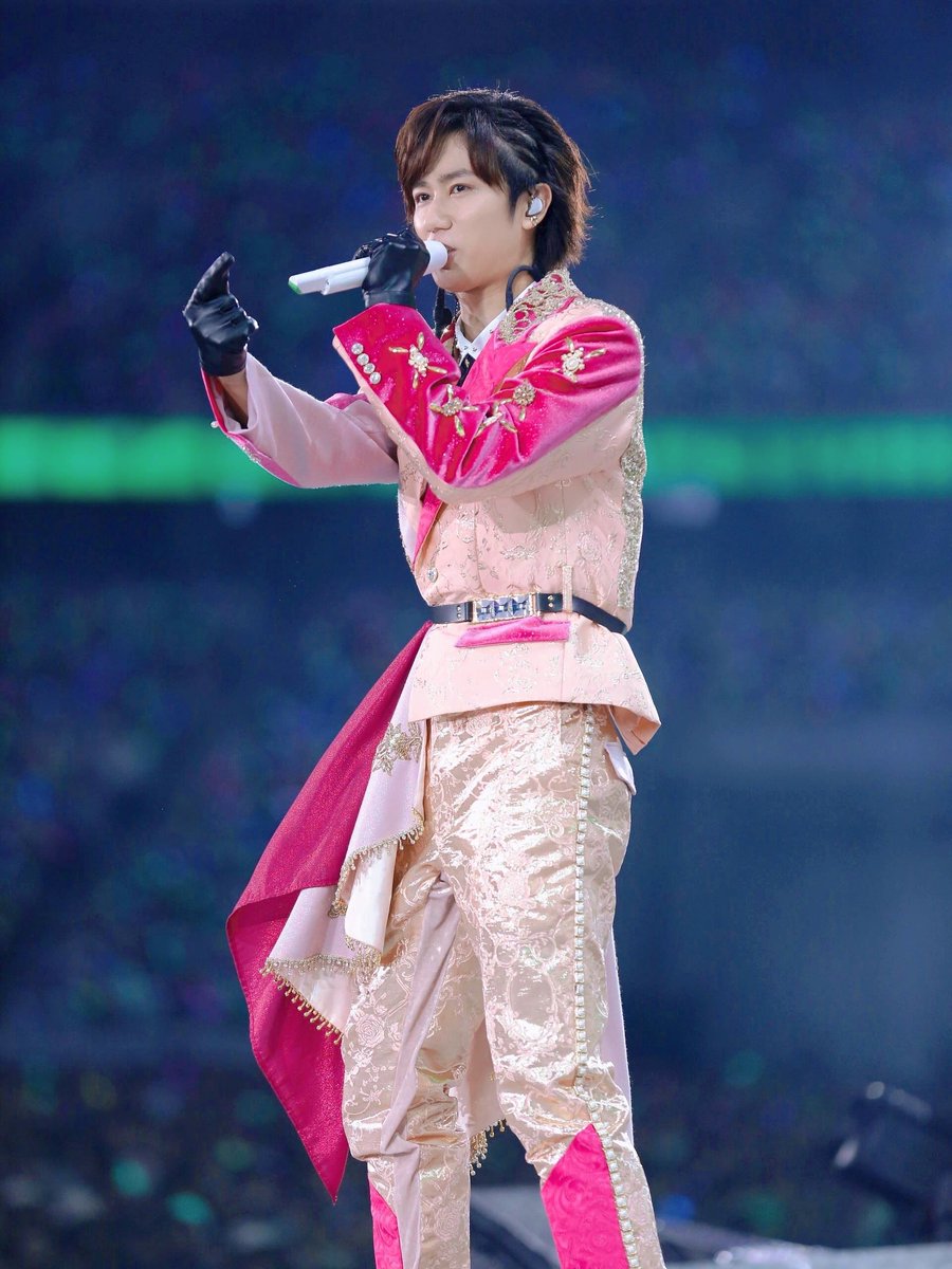 阿部亮平 Instagram 国立競技場ピンク衣装🩷️