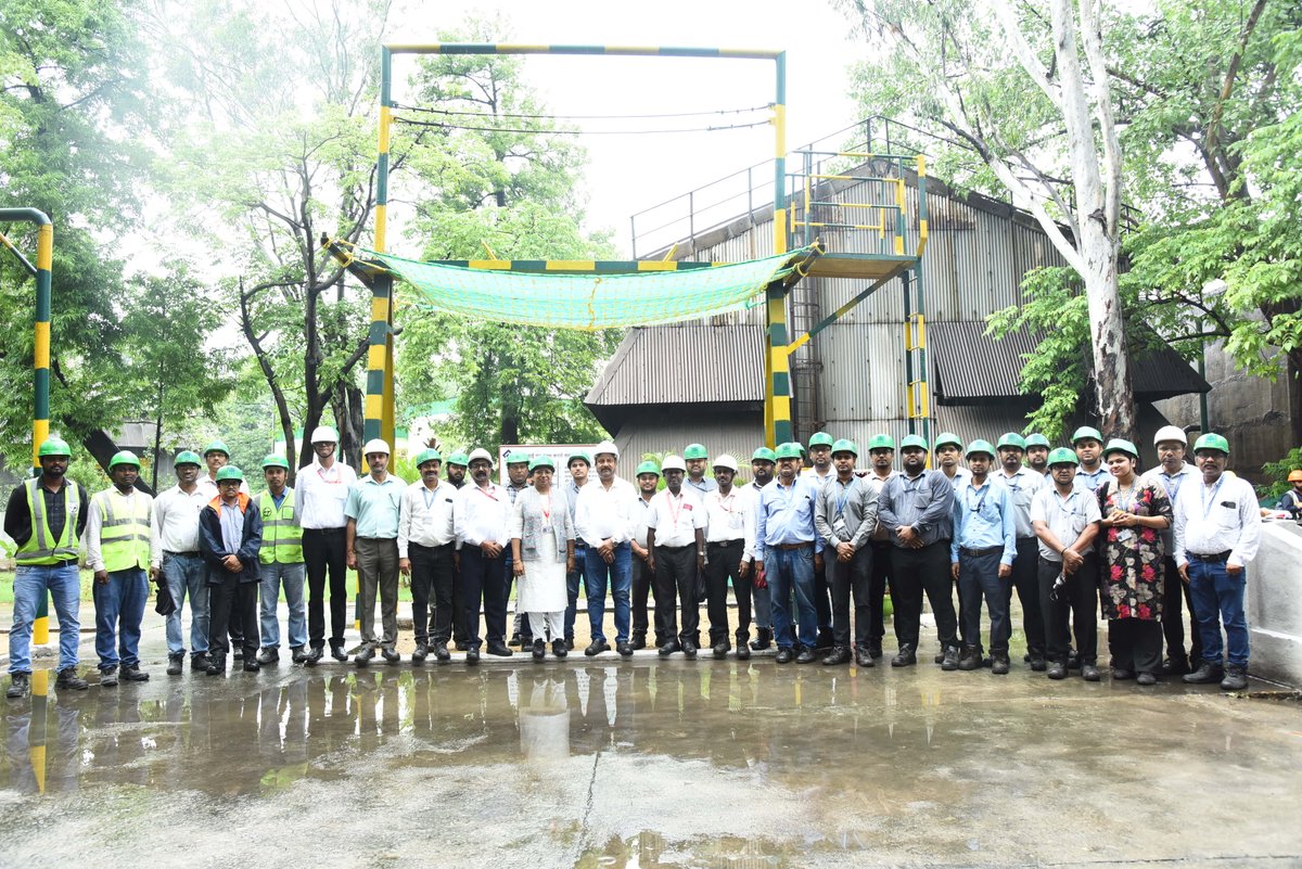 SAIL Rourkela Steel Plant (@sailrsp1) on Twitter photo सेल, राउरकेला इस्पात संयंत्र (<a href="/sailrsp1/">SAIL Rourkela Steel Plant</a>) आरएसपी में #ऊँचाईसुरक्षा प्रोटोकॉल को मजबूत करने के लिए नई #ऊँचाईरिग चालू
आरएसपी के सुरक्षा इंजीनियरिंग विभाग में कार्यपालक निदेशक (वर्क्स),श्री विश्व रंजन पलाई द्वारा एक नव विकसित ऊंचाई रिग का उद्घाटन किया गया। यह सुविधा ऊंचाई पास जारी सेल, राउरकेला इस्पात संयंत्र (<a href="/sailrsp1/">SAIL Rourkela Steel Plant</a>) आरएसपी में #ऊँचाईसुरक्षा प्रोटोकॉल को मजबूत करने के लिए नई #ऊँचाईरिग चालू
आरएसपी के सुरक्षा इंजीनियरिंग विभाग में कार्यपालक निदेशक (वर्क्स),श्री विश्व रंजन पलाई द्वारा एक नव विकसित ऊंचाई रिग का उद्घाटन किया गया। यह सुविधा ऊंचाई पास जारी