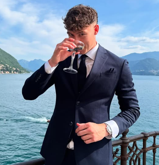 Mission accomplished for Agent Jorgen!. 🐺 #wwfc