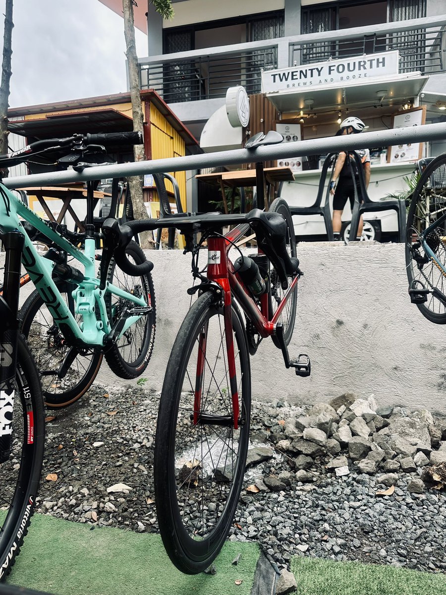 Knightk4ye_24's tweet photo. TGIF 🚴☕️
#cycling https://t.co/FDPlOaj6bY