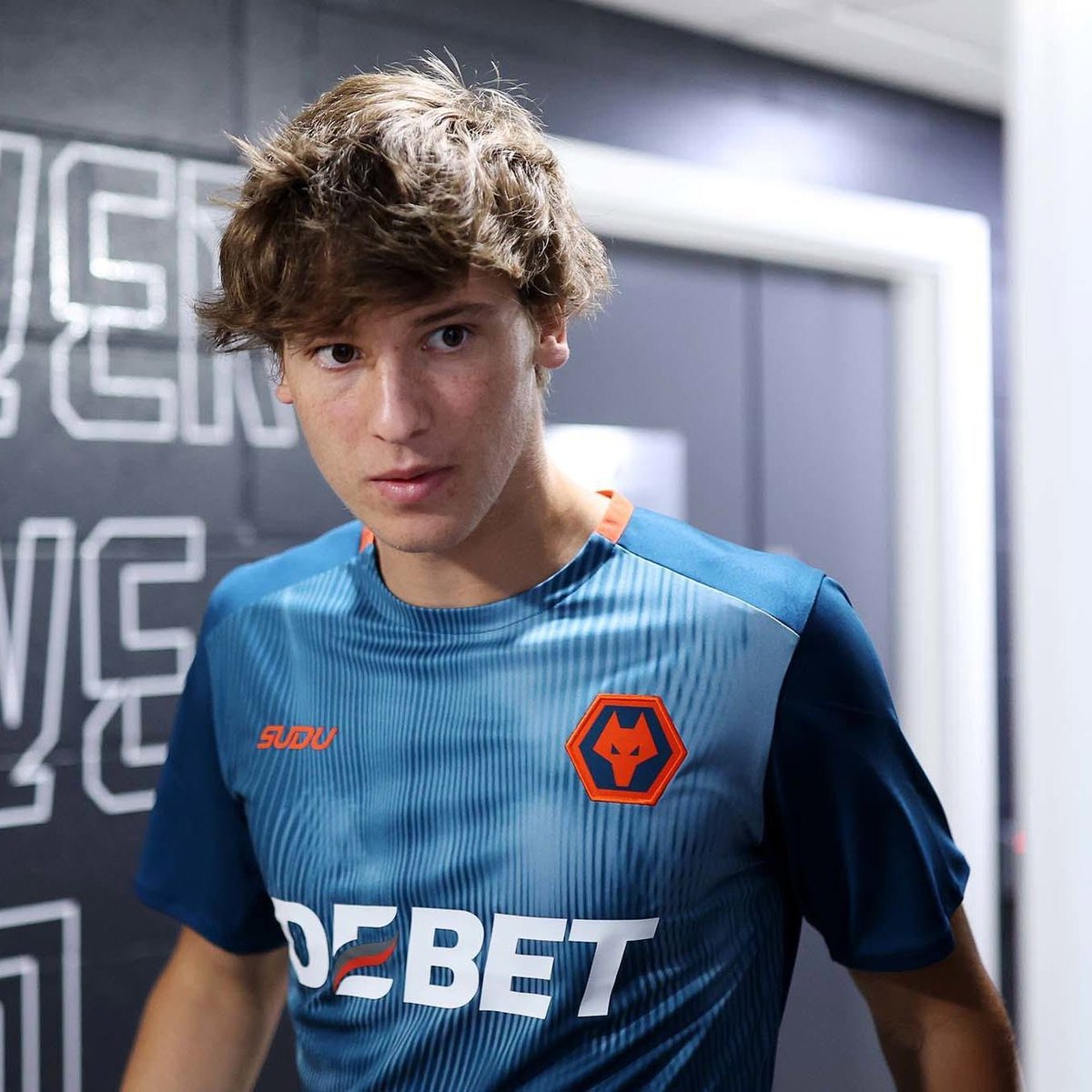 Welcome to the famous Wolverhampton Wanderers, Fer Lopez🇪🇸🐺