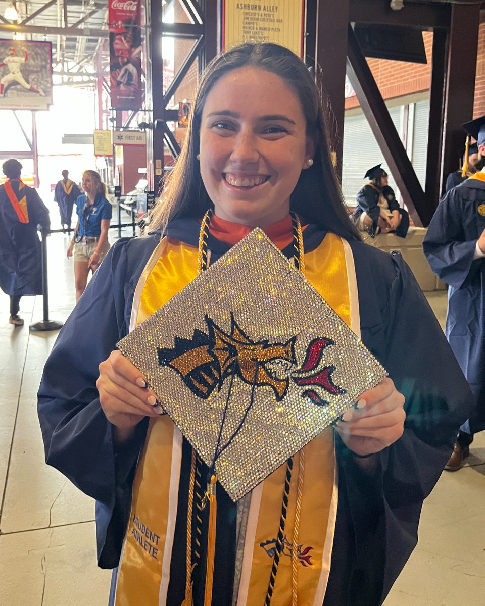 DrexelUniv's tweet image. Hats off to the #ClassOf2025, you are now #ForeverDragons! π² π π
Read more in DrexelNEWS: bit.ly/3TrrIqv β
#ExperienceDrexel
#drexel #drexeluniversity #commencement #graduation