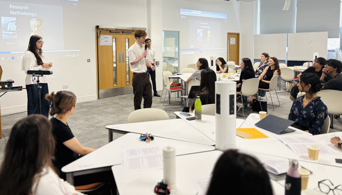 Today, ten undergraduate student teams mark the end of their "LSE GROUPS 2025: Visions for the Future" experience, sharing key findings from research projects that they began only two weeks ago!

Learn more about their projects here: info.lse.ac.uk/staff/division…