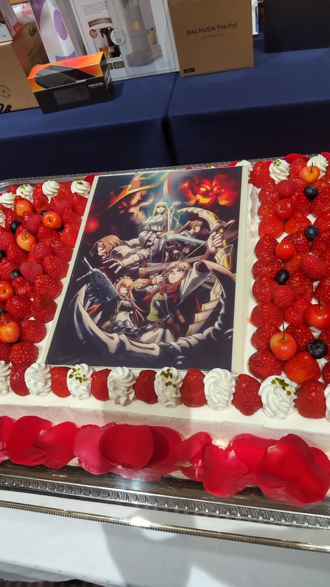 とある作品の打ち上げでした。
今年の運を使いきりました。
アインズ・ウール・ゴウンに栄光あれ！