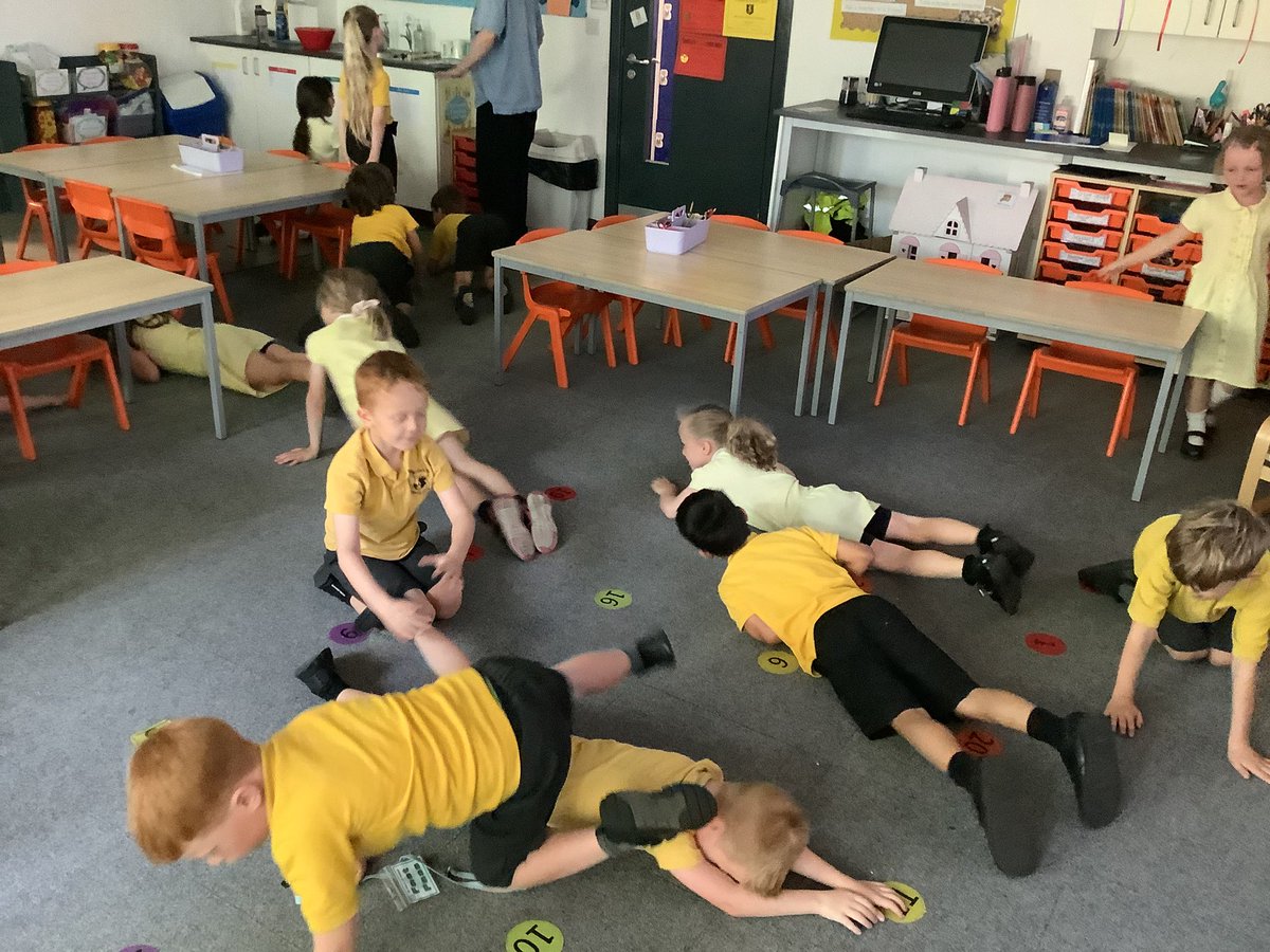 Year 1 St John’s tweet media