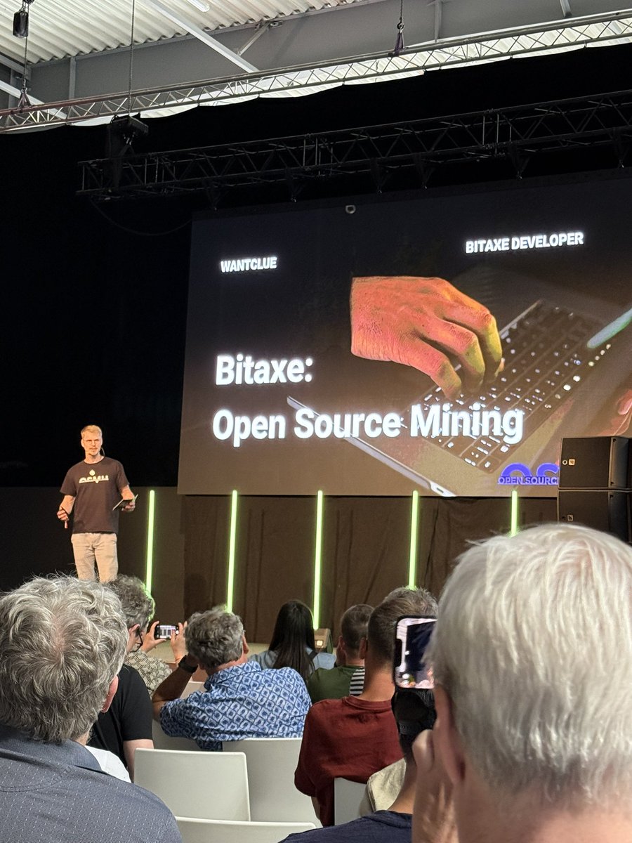 Shoutout to my guy <a href="/wantclue/">WantClue</a> killing it on stage <a href="/BTCPrague/">BTC Prague</a> 🔥