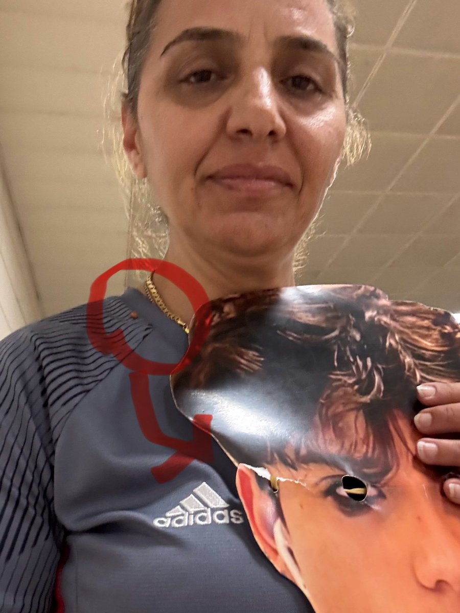 KaracelikMelek's tweet image. Ahmetimmmm bugün mahkeme çıkışı teşekkür etti 🥹🥹🥹
@YMinguzzi78568 @aylinakincilar @aysenurafyon @binnursemiz @NcAynur88978
#AhmetMattiaMinguzziicinadalet