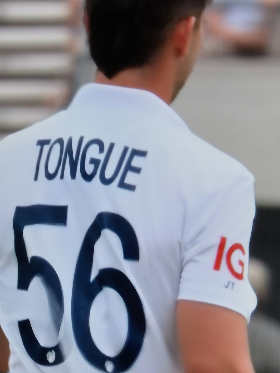 Plubby's tweet image. What we all want to do when Starcy fires in an inducking toecrusher.