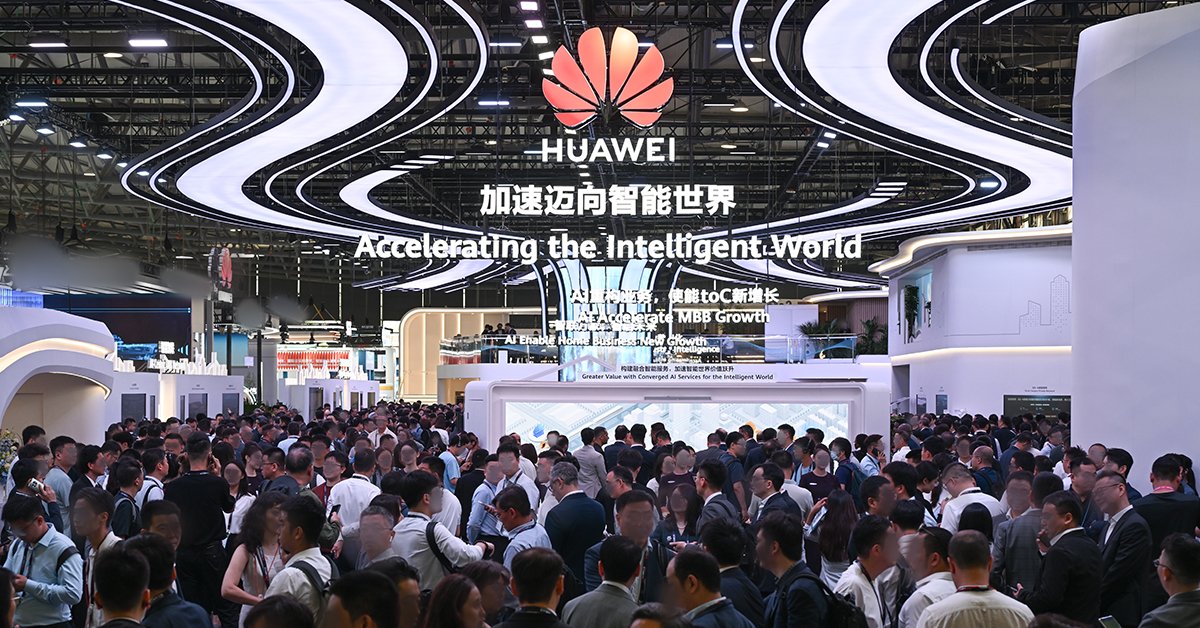#Huawei, Çin’in önde gelen operatörleriyle gerçekleştirdiği iş birliği ile 5.5G ve yapay zekâ destekli yeniliklerini #MWC25 Şangay'da tanıttı.

Etkinlikte ortaklar, hizmetler, altyapı ve operasyonlara yönelik çözümlerle deneyim odaklı değer yaratımı ön plana çıktı.

✍🏻 Ayrıntılar