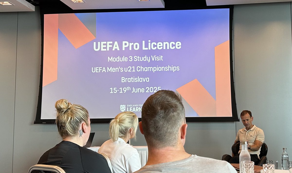 Dave Conlon tweet media