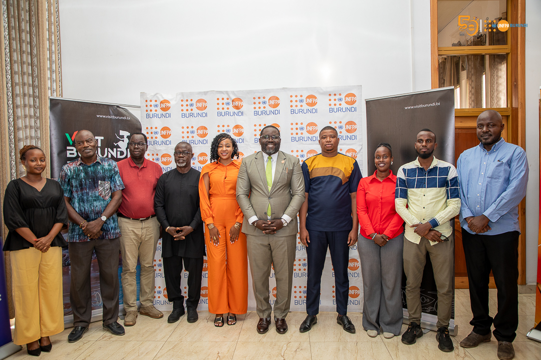 UNFPA Burundi (@unfpaburundi) on Twitter photo <a href="/UNFPABurundi/">UNFPA Burundi</a> et <a href="/visit_burundi/">Visit Burundi</a> s'associent pr un partenariat stratégique pr propulser l'écotourisme et libérer le potentiel de la jeunesse burundaise. Nous renforçons l'employabilité et l'autonomisation des jeunes, acteurs clés du #Burundi émergent en 2040 & développé en 2060. <a href="/UNFPABurundi/">UNFPA Burundi</a> et <a href="/visit_burundi/">Visit Burundi</a> s'associent pr un partenariat stratégique pr propulser l'écotourisme et libérer le potentiel de la jeunesse burundaise. Nous renforçons l'employabilité et l'autonomisation des jeunes, acteurs clés du #Burundi émergent en 2040 & développé en 2060.
