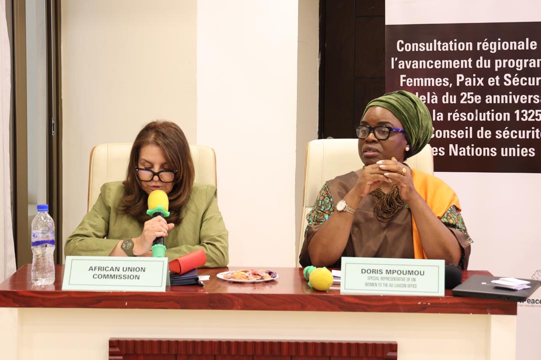 AUC_PAPS's tweet photo. .@AUC_PAPS -#GPSP, @UN_Women & #Nett4Peace concluded a 2-day meeting with #RECs, #AU reps, #FemWise & experts to advance the Women, Peace & Security agenda.
Discussions covered progress, challenges & the impact of evolving conflicts on #WPS in #Africa . 1/3 https://t.co/PxzHn2yPNO