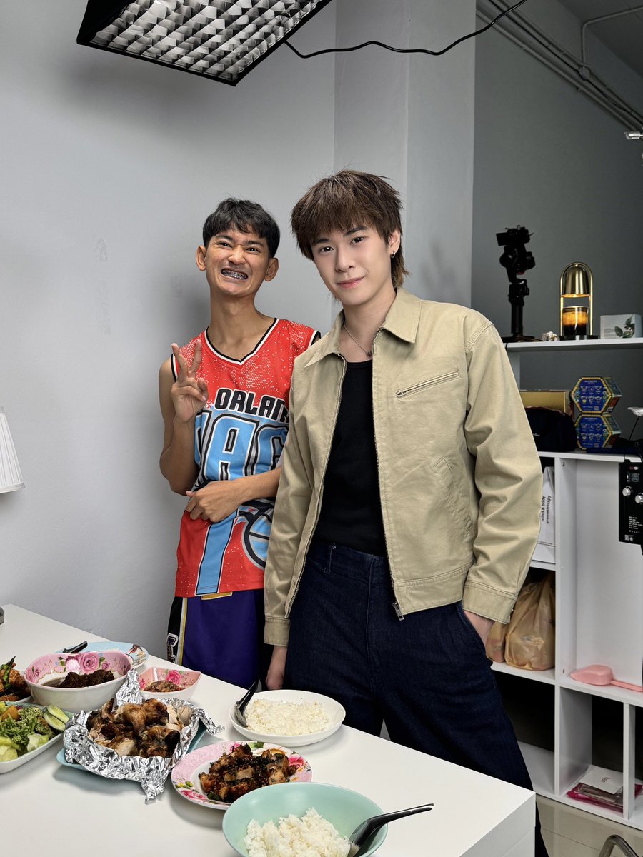 jackiejackrin's tweet photo. แจ๊คกี้เพื่อนเป้เองคับ รอดูความสนุกได้ที่ครอบครัวท่านเปานะคับ🤣 #JackieJackrin https://t.co/WB26OGaSef