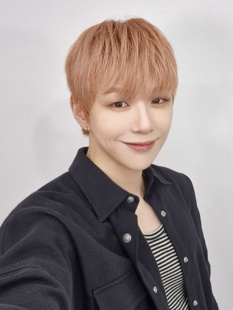 강다니엘(KANGDANIEL) tweet media