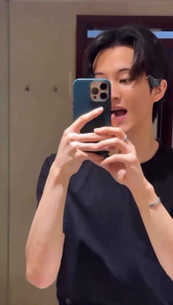 Independentboy_'s tweet photo. 바부 https://t.co/GSOBXpVARo