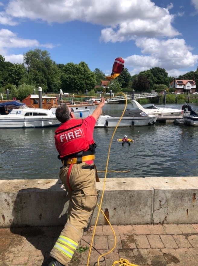 Assistant Commissioner Pam Oparaocha said: “We want people to enjoy our waterways safely.

“Strong currents, underwater hazards &amp; cold water shock can be deadly. 

"Know the risks &amp; familiarise yourself with lifesaving equipment like throwlines." london-fire.gov.uk/safety/water-s…