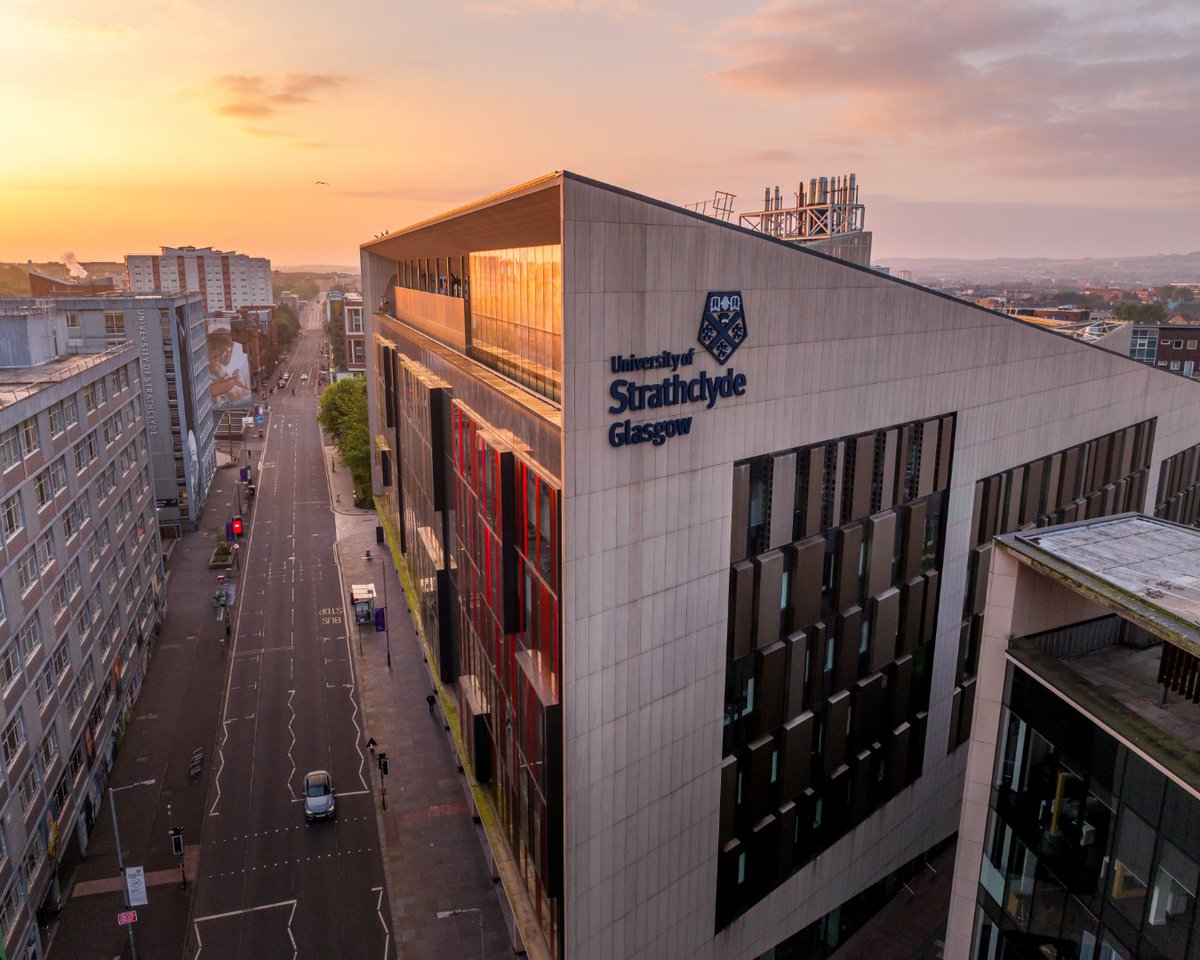 UniStrathclyde's tweet image. Strathclyde has jumped 30 places in the 2026 #QSWorldUniversityRankings — the biggest rise of any UK uni in the top 300!
Now ranked joint 251st in the world out of 1,500 institutions and in the top 30 in the UK.
Find out more 👉 brnw.ch/21wTy9l