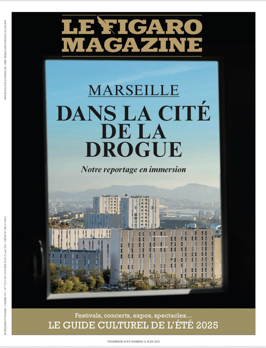 Une du <a href="/FigaroMagazine_/">Le Figaro Magazine</a> avec <a href="/Le_Figaro/">Le Figaro</a> de ce week end