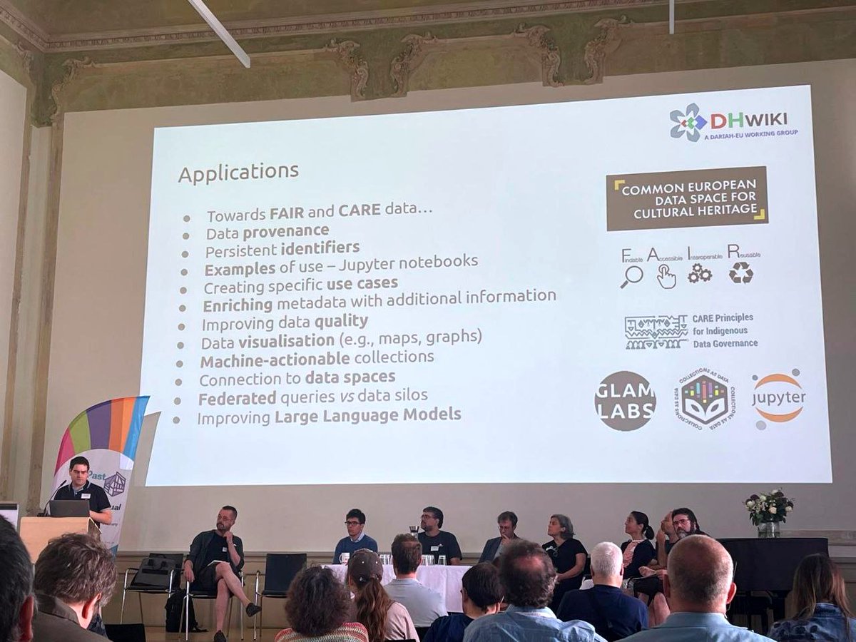 📢 #NoticiaWMES | ¿Cómo se conectan el software libre, el patrimonio cultural y las #HumanidadesDigitales? 🧩
.
Desde #DARIAH2025 en Göttingen, el grupo DHWiki presentó herramientas con #Wikidata, #MediaWiki y #Wikibase 🔗 Aquí puedes ver su presentación: zenodo.org/records/156907…