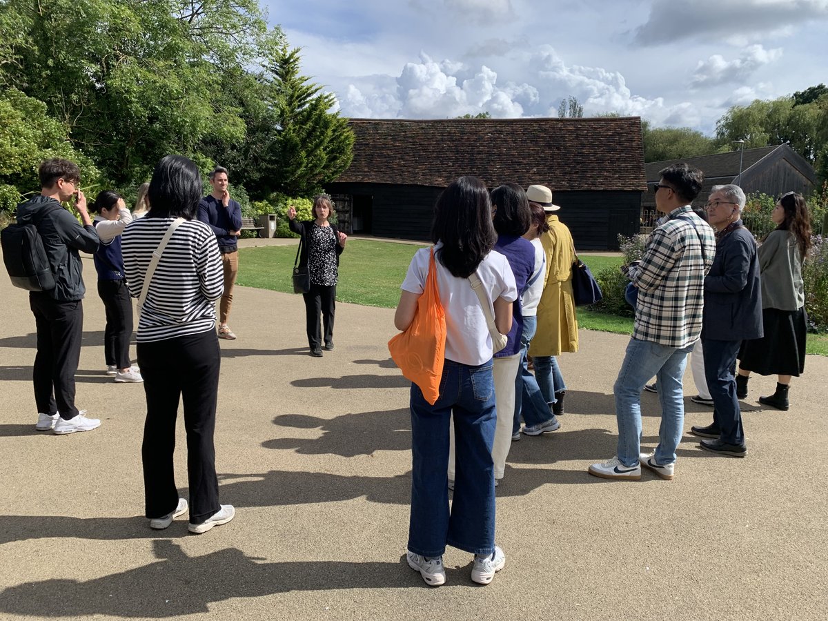 Don't miss our Tuesday Tour next week! 🚶‍

Join our expert guide as you explore the grounds of Headstone Manor &amp; Museum, uncovering the fascinating past of this historic Harrow landmark.

Tue 24 June | £3 per person

Book now: headstonemanor.org/events/tuesday…