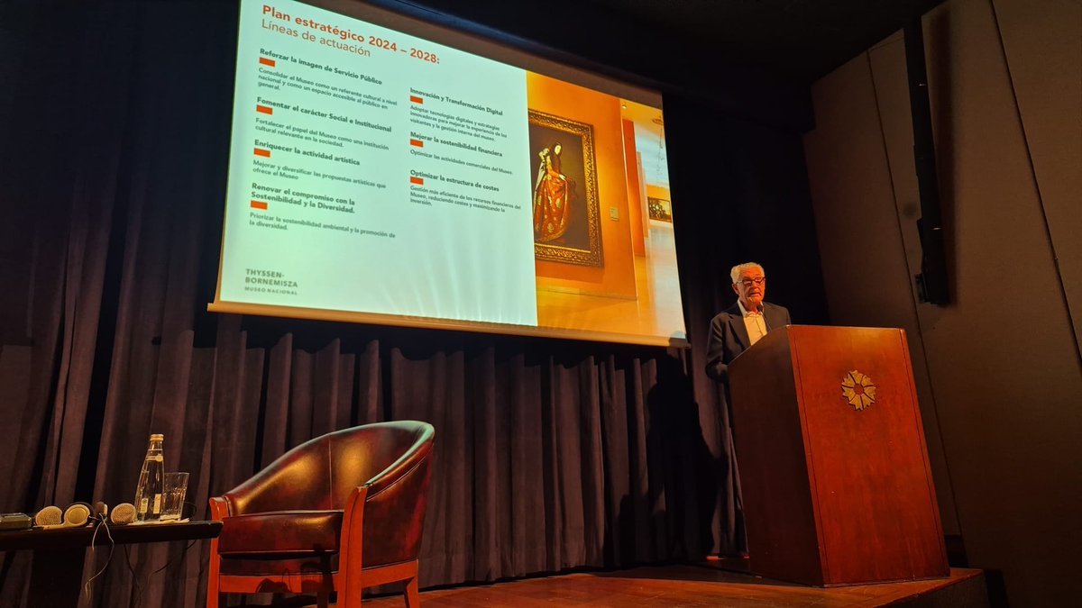 España en Turquía (@embespturquia) on Twitter photo El Director <a href="/MuseoThyssen/">Museo Thyssen</a>, Evelio Acevedo <a href="/acevedoEvelio/">EVELIO ACEVEDO</a>, explicando en el Museo Pera de #Estambul las líneas principales de su colección y su plan estratégico.
Diálogo cultural España 🇪🇦 Turquia 🇹🇷 El Director <a href="/MuseoThyssen/">Museo Thyssen</a>, Evelio Acevedo <a href="/acevedoEvelio/">EVELIO ACEVEDO</a>, explicando en el Museo Pera de #Estambul las líneas principales de su colección y su plan estratégico.
Diálogo cultural España 🇪🇦 Turquia 🇹🇷